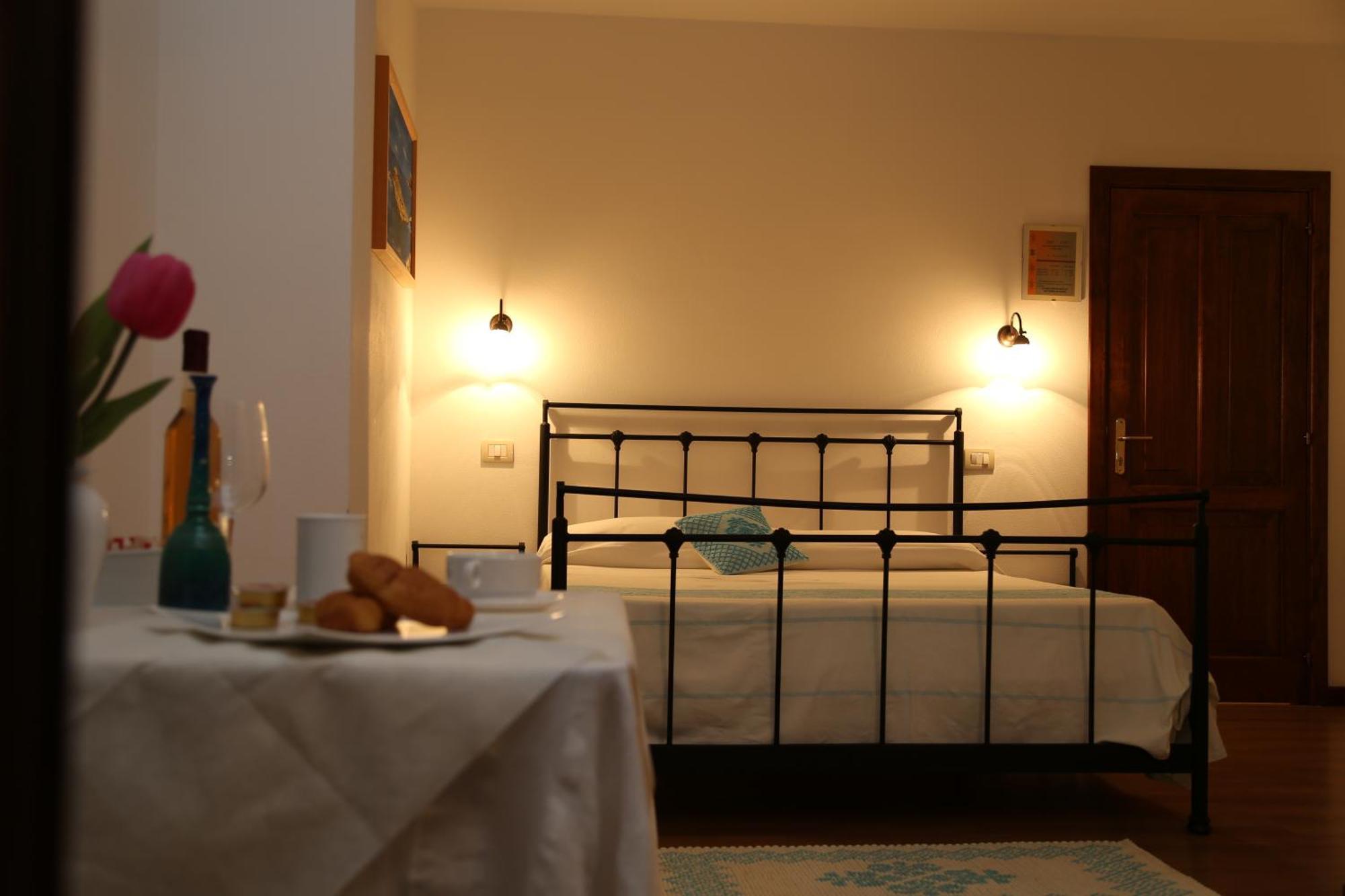 B&B Tre - Rooms & Relax Oristano Room photo