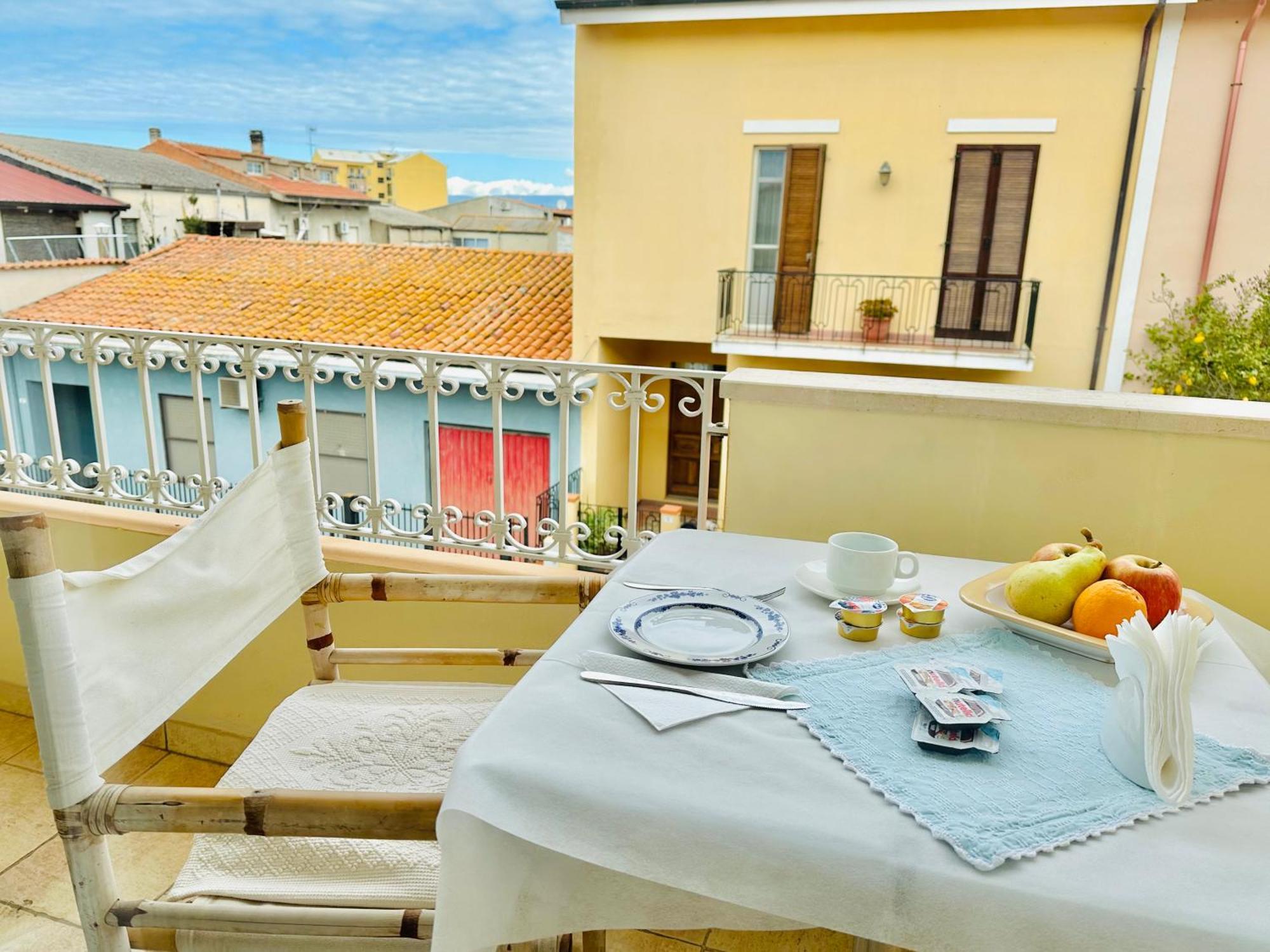 B&B Tre - Rooms & Relax Oristano Exterior photo